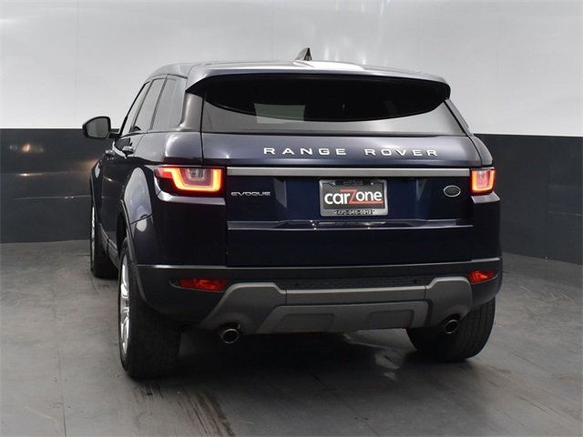 2017 Land Rover Range Rover Evoque SE photo 4