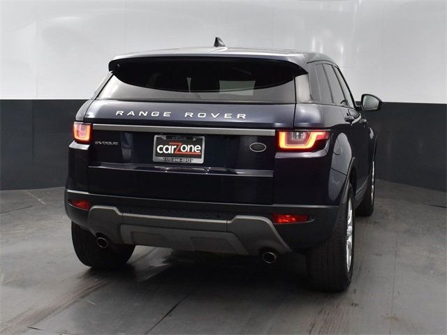 2017 Land Rover Range Rover Evoque SE photo 5