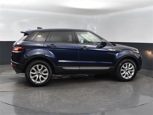 2017 Land Rover Range Rover Evoque SE photo 6