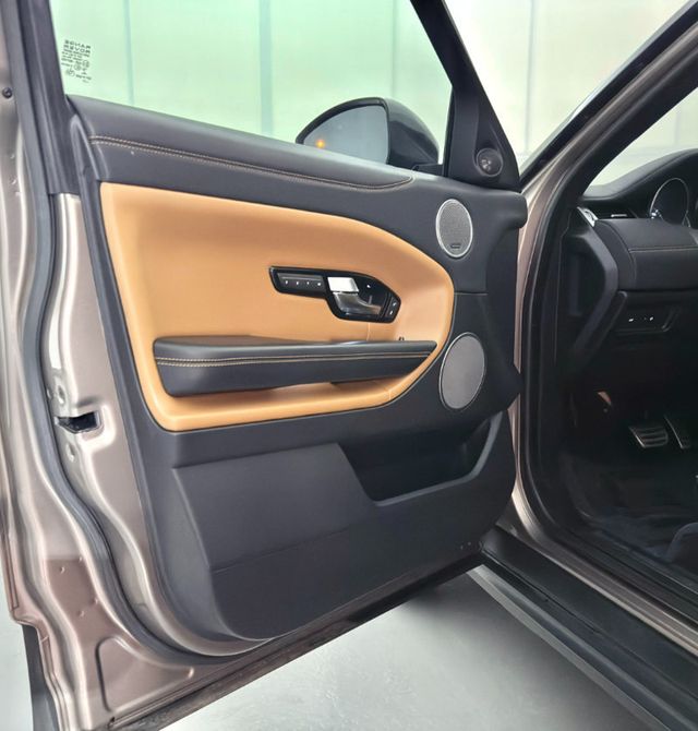 2017 Land Rover Range Rover Evoque HSE - 22937317 - 16