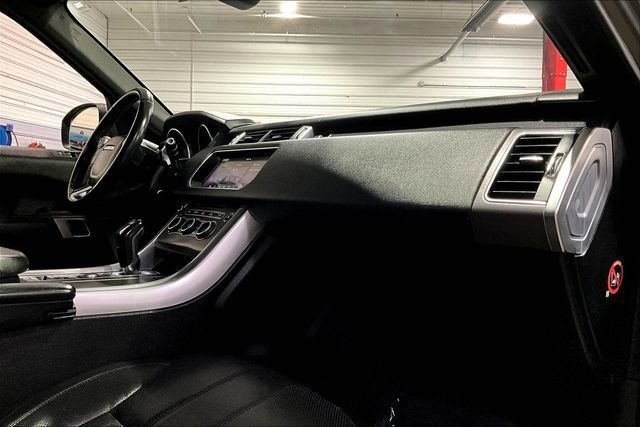 2017 Land Rover Range Rover Sport V6 HSE - 22918062 - 11