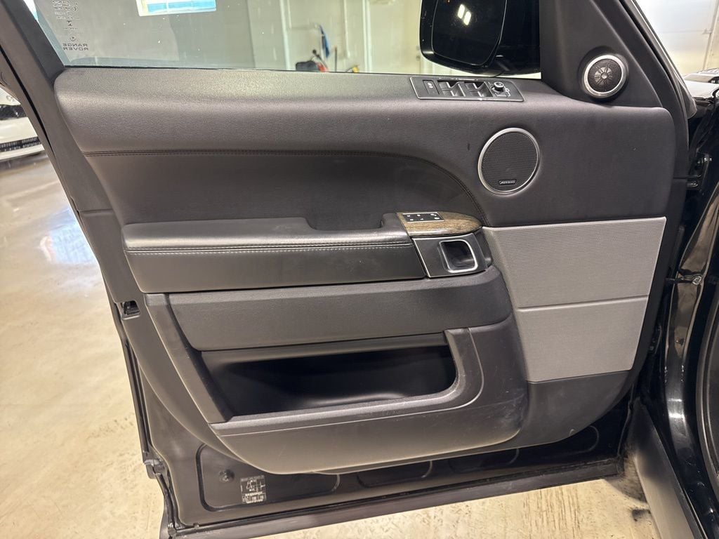 2017 Land Rover Range Rover Sport V6 Supercharged HSE - 22973598 - 37