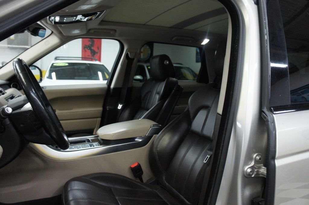 2017 Land Rover Range Rover Sport HSE photo 22