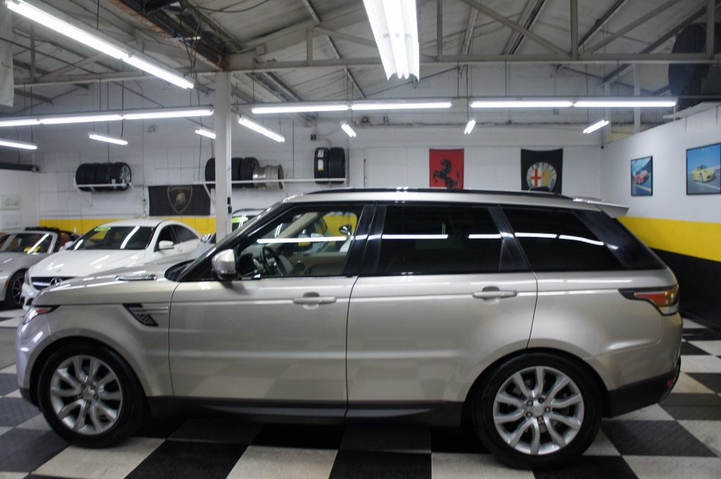 2017 Land Rover Range Rover Sport HSE photo 8