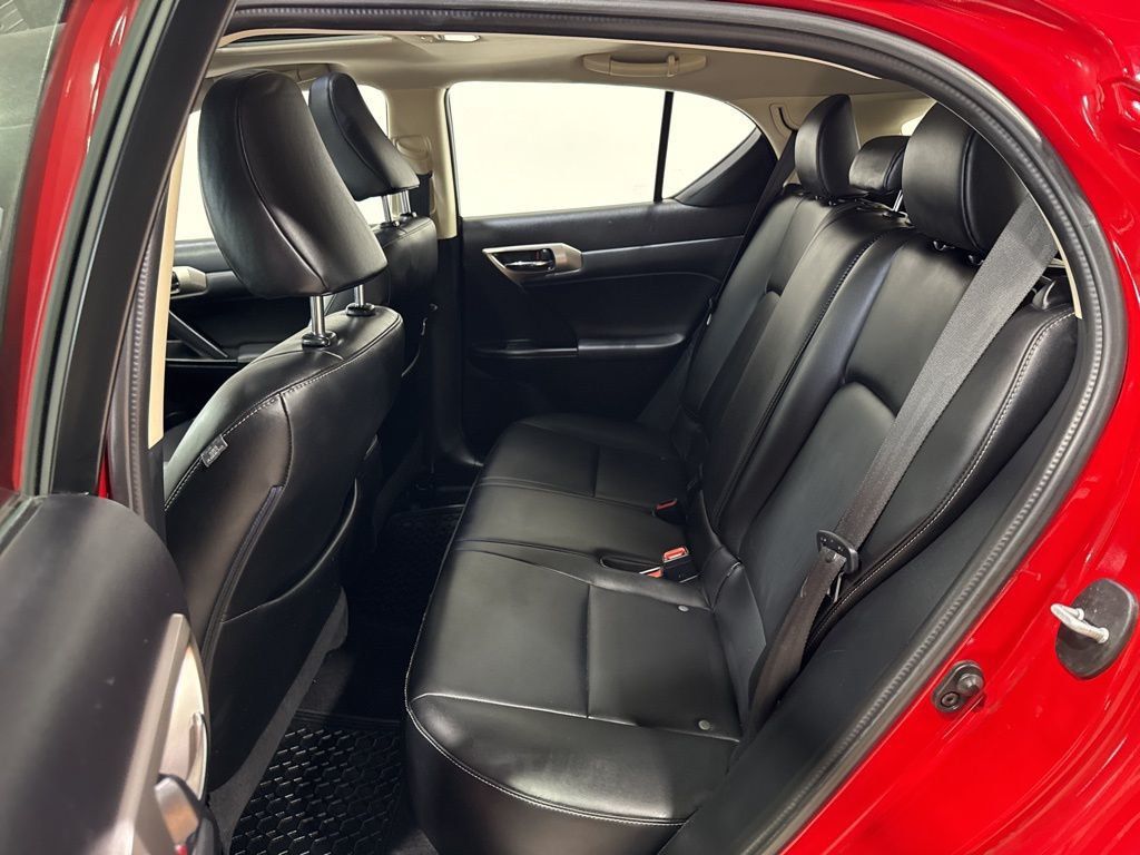 2017 Lexus CT CT 200h FWD - 22990398 - 33