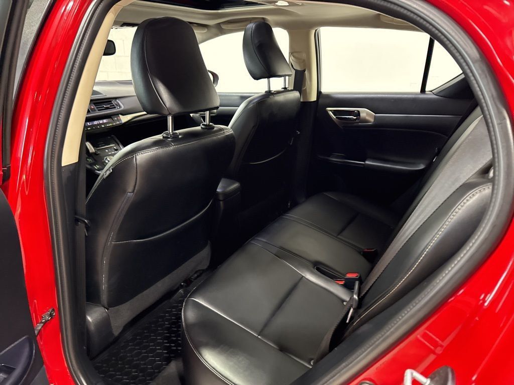 2017 Lexus CT CT 200h FWD - 22990398 - 35