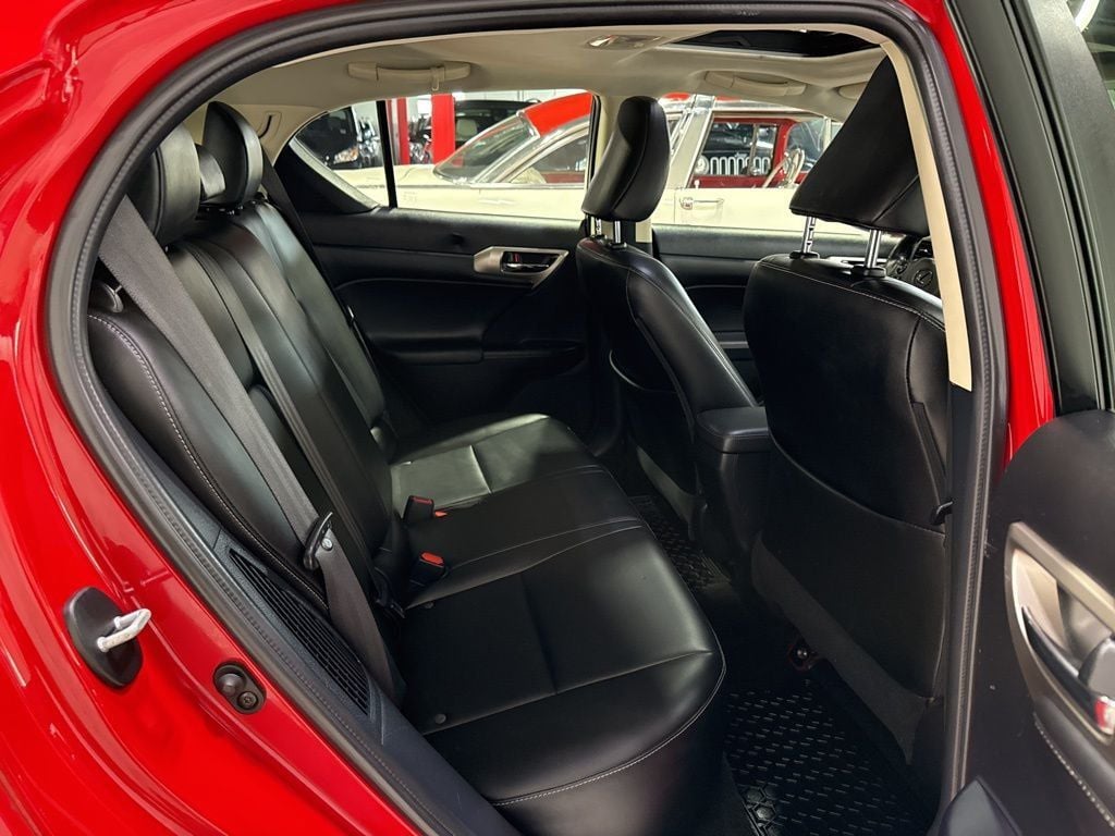 2017 Lexus CT CT 200h FWD - 22990398 - 38