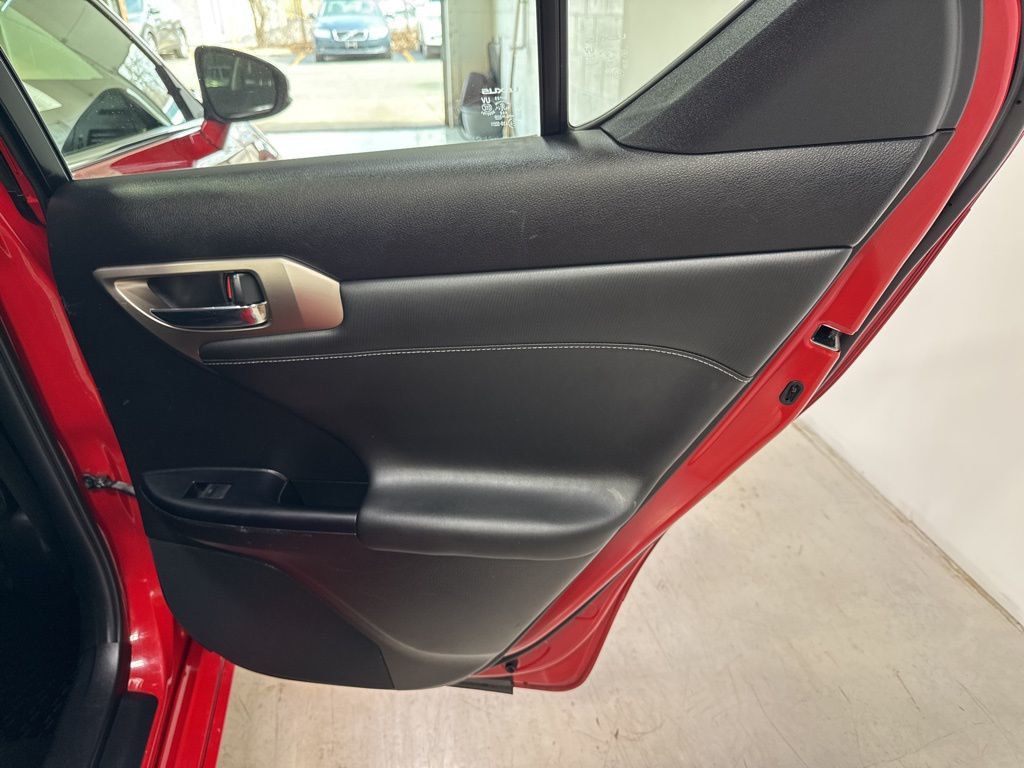 2017 Lexus CT CT 200h FWD - 22990398 - 41