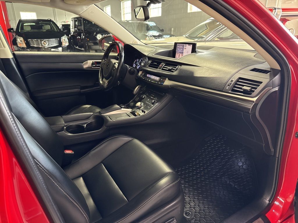 2017 Lexus CT CT 200h FWD - 22990398 - 43