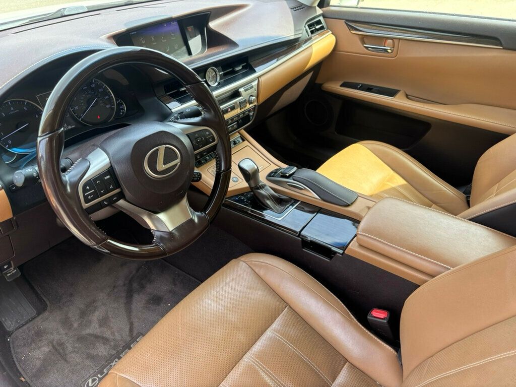 2017 Lexus ES 2017 LEXUS ES 350 - 22998683 - 9