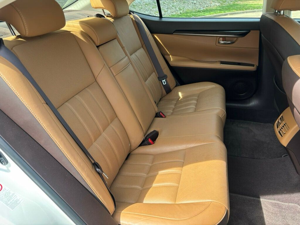 2017 Lexus ES 2017 LEXUS ES 350 - 22998683 - 17