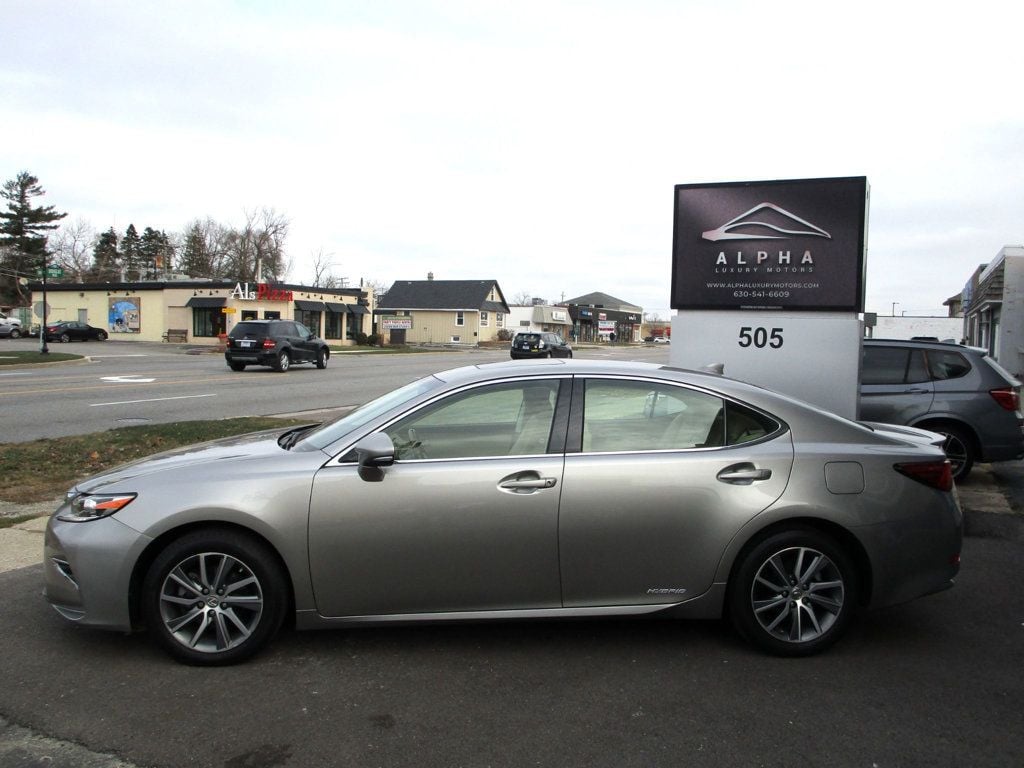 2017 Lexus ES ES 300h Sedan - 22693113 - 11