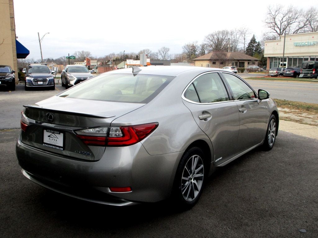 2017 Lexus ES ES 300h Sedan - 22693113 - 7