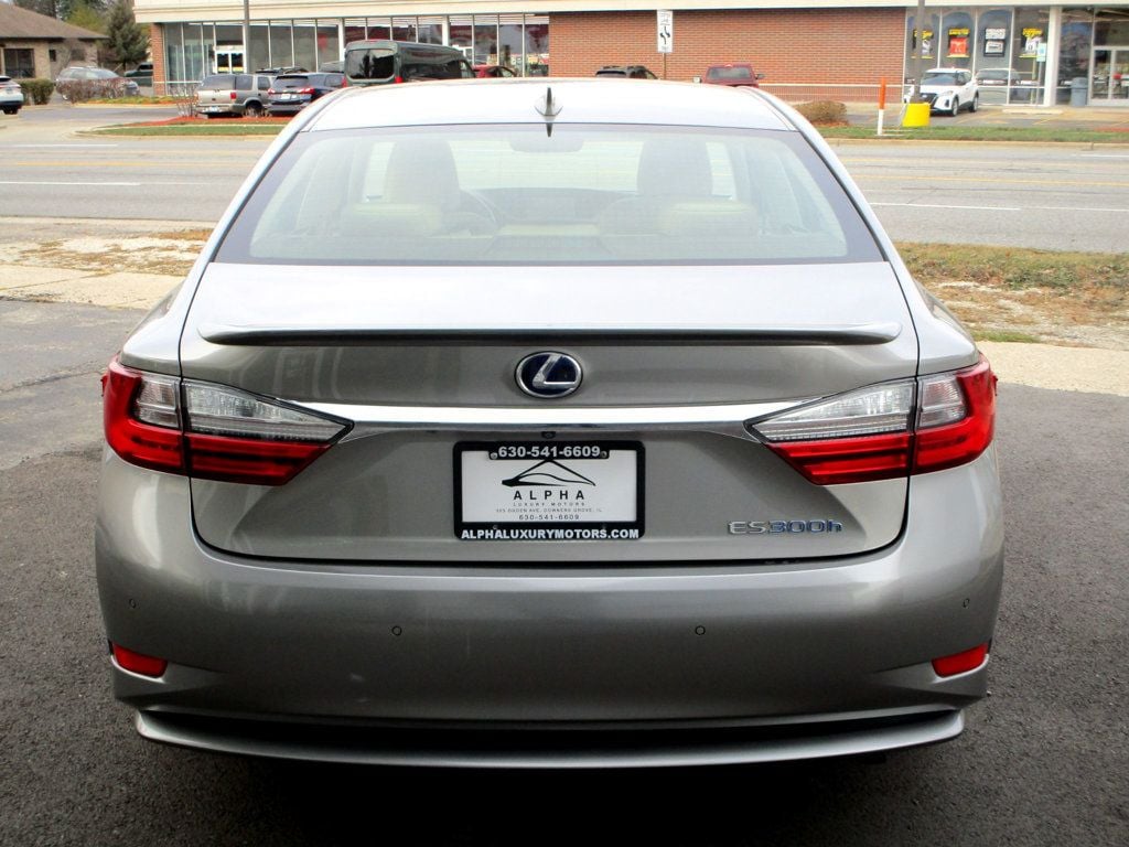 2017 Lexus ES ES 300h Sedan - 22693113 - 8