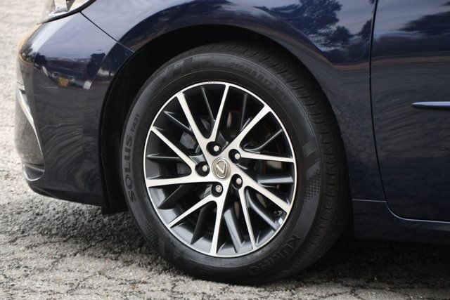 2017 Lexus ES ES 350 Sedan - 22971259 - 15