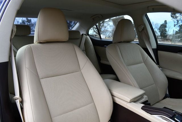 2017 Lexus ES ES 350 Sedan - 22971259 - 29