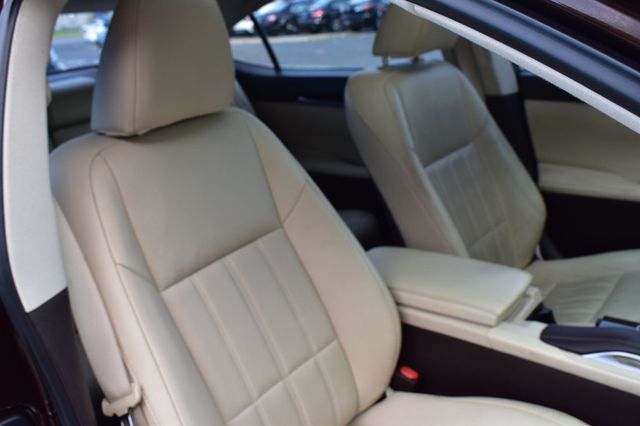 2017 Lexus ES ES 350 Sedan - 22888973 - 17