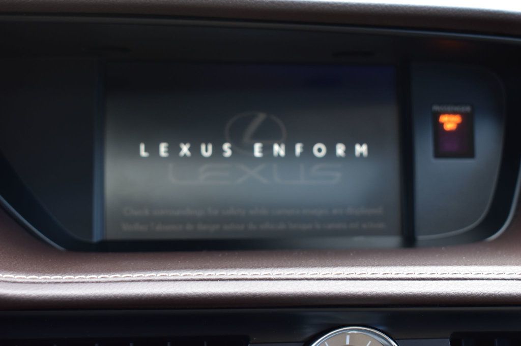 2017 Lexus ES 350 photo 29