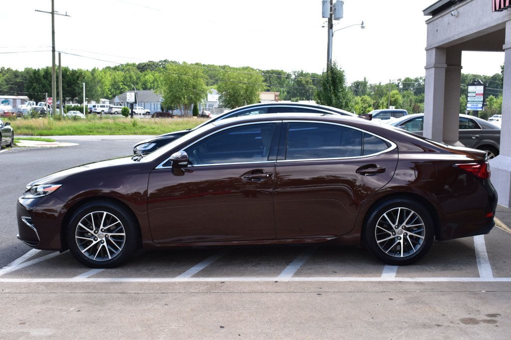 2017 Lexus ES 350 photo 5