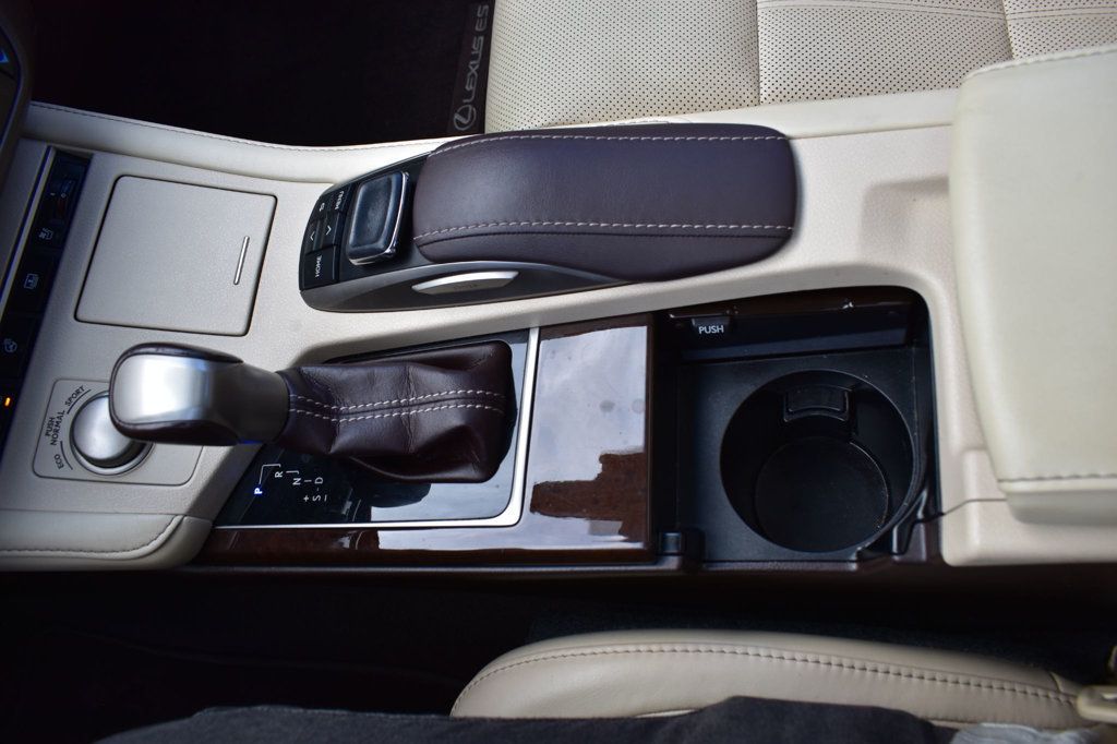 2017 Lexus ES ES 350 Sedan - 22888973 - 49