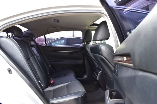 2017 Lexus ES ES 350 Sedan - 22983848 - 18