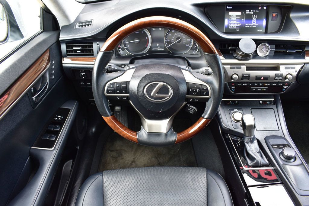 2017 Lexus ES ES 350 Sedan - 22983848 - 24