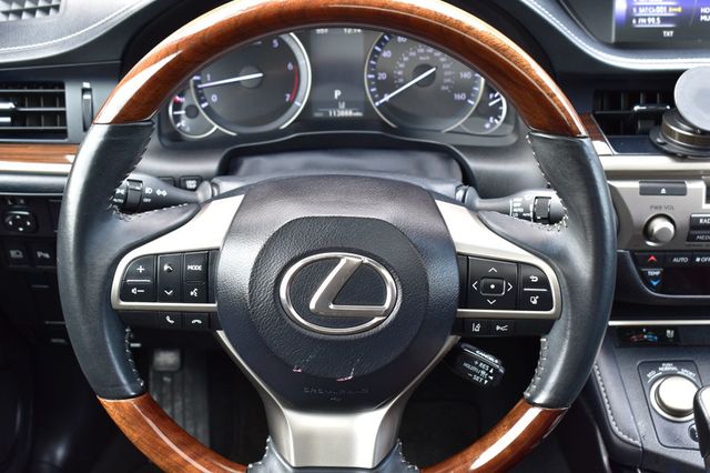 2017 Lexus ES ES 350 Sedan - 22983848 - 25