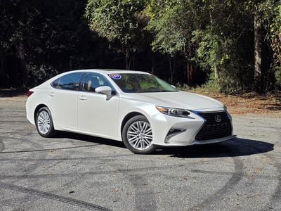 2017 Lexus ES