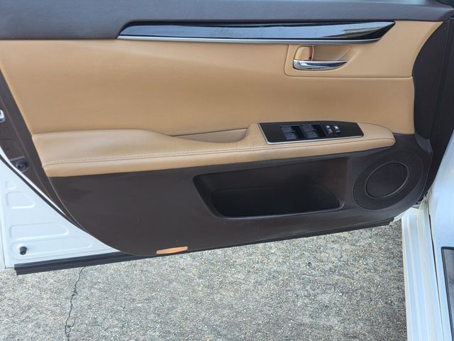 2017 Lexus ES ES 350 Sedan - 23089154 - 27