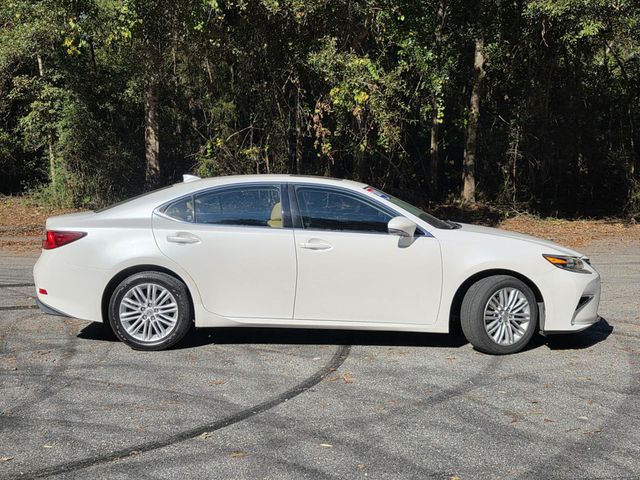 2017 Lexus ES ES 350 Sedan - 23089154 - 32