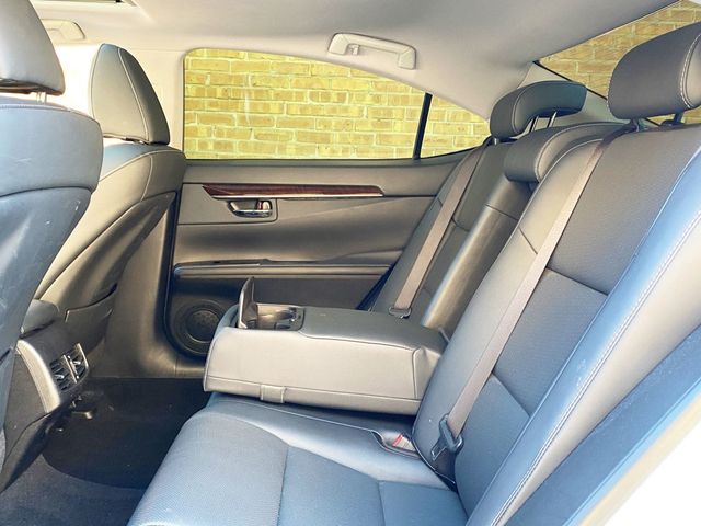 2017 Lexus ES ES 350 Sedan - 22999616 - 17