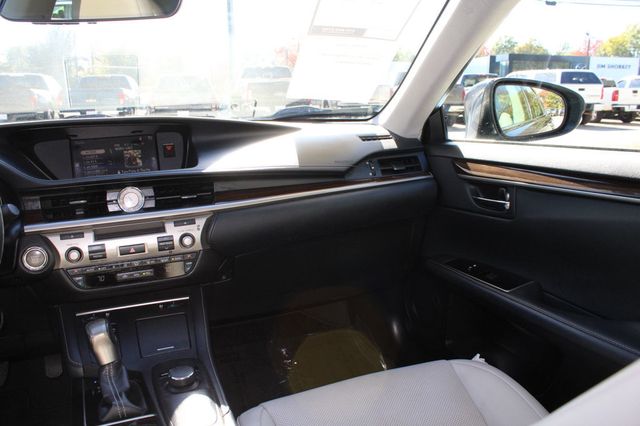 2017 Lexus ES ES 350 Sedan - 23101718 - 15