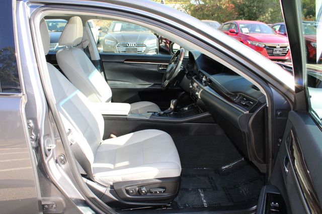 2017 Lexus ES ES 350 Sedan - 23101718 - 29