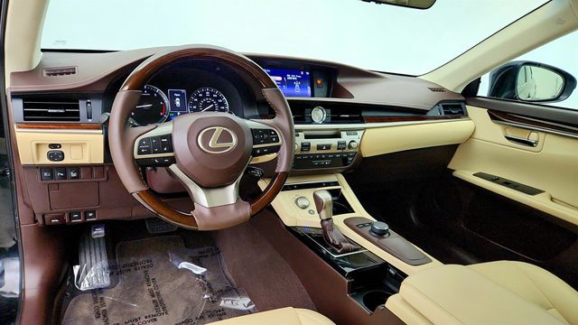 2017 Lexus ES ES 350 Sedan - 23034667 - 12