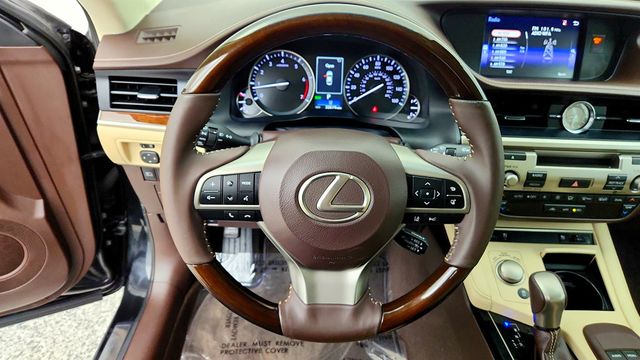 2017 Lexus ES ES 350 Sedan - 23034667 - 13