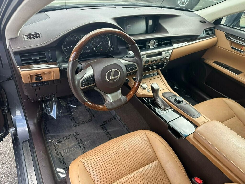 2017 Lexus ES ES 350 Sedan - 22356772 - 9