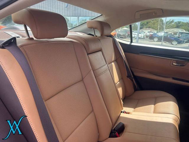 2017 Lexus ES ES 350 Sedan 4D - 23083755 - 22