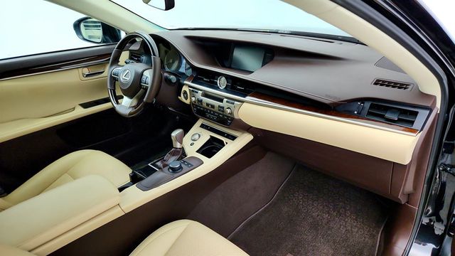 2017 Lexus ES ES 350 Sedan w/ Premium Pkg, Heated/Cooled Seats & Park Assist - 23034667 - 25