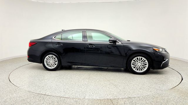 2017 Lexus ES ES 350 Sedan w/ Premium Pkg, Heated/Cooled Seats & Park Assist - 23034667 - 3