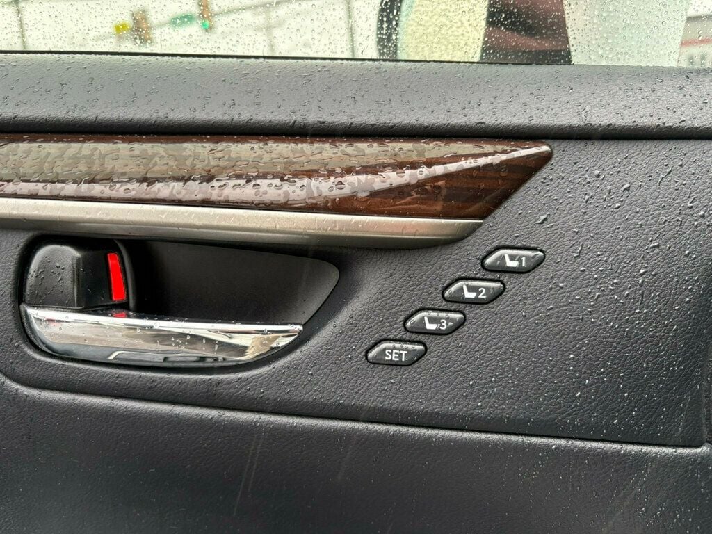 2017 Lexus ES LocalTrade/LuxuryPkg/Heated&CooledSeats/PowerSunroof/NAV - 22969036 - 16