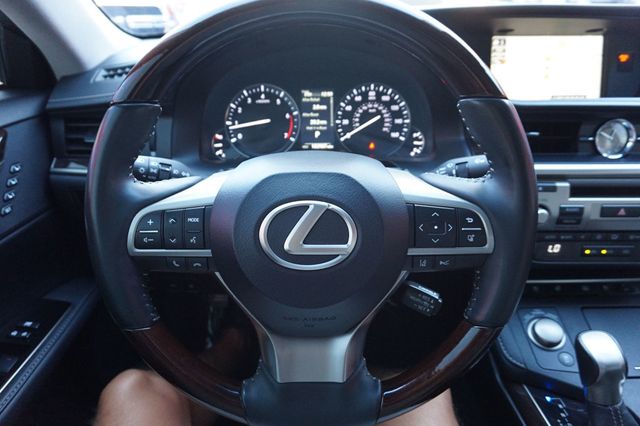 2017 Lexus ES  NAVIGATION, BACKUP CAMERA, PANORAMIC ROOF,HEATED & COOLED SEATS - 22926750 - 26