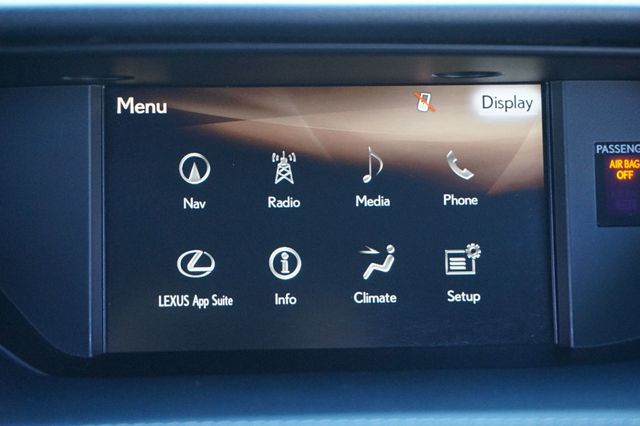 2017 Lexus ES  NAVIGATION, BACKUP CAMERA, PANORAMIC ROOF,HEATED & COOLED SEATS - 22926750 - 34