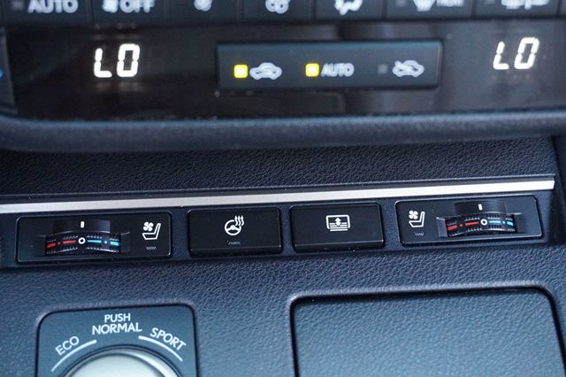 2017 Lexus ES  NAVIGATION, BACKUP CAMERA, PANORAMIC ROOF,HEATED & COOLED SEATS - 22926750 - 38