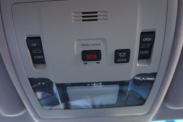 2017 Lexus ES  NAVIGATION, BACKUP CAMERA, PANORAMIC ROOF,HEATED & COOLED SEATS - 22926750 - 43