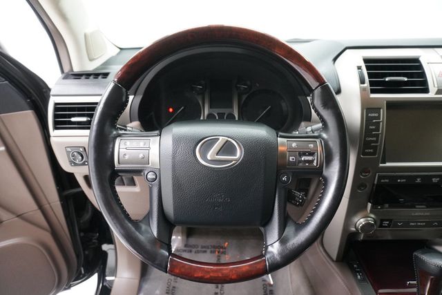 2017 Lexus GX GX 460 4WD - 22991087 - 17