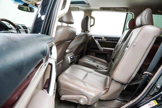 2017 Lexus GX GX 460 4WD - 23019221 - 17