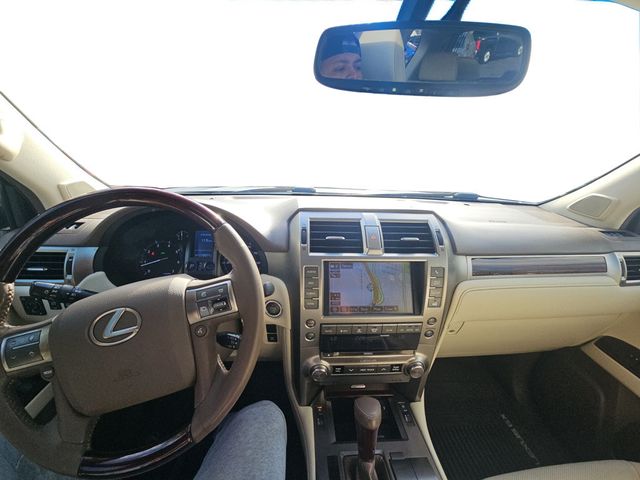 2017 Lexus GX GX 460 4WD - 22987313 - 11