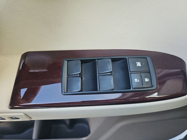 2017 Lexus GX GX 460 4WD - 22987313 - 19