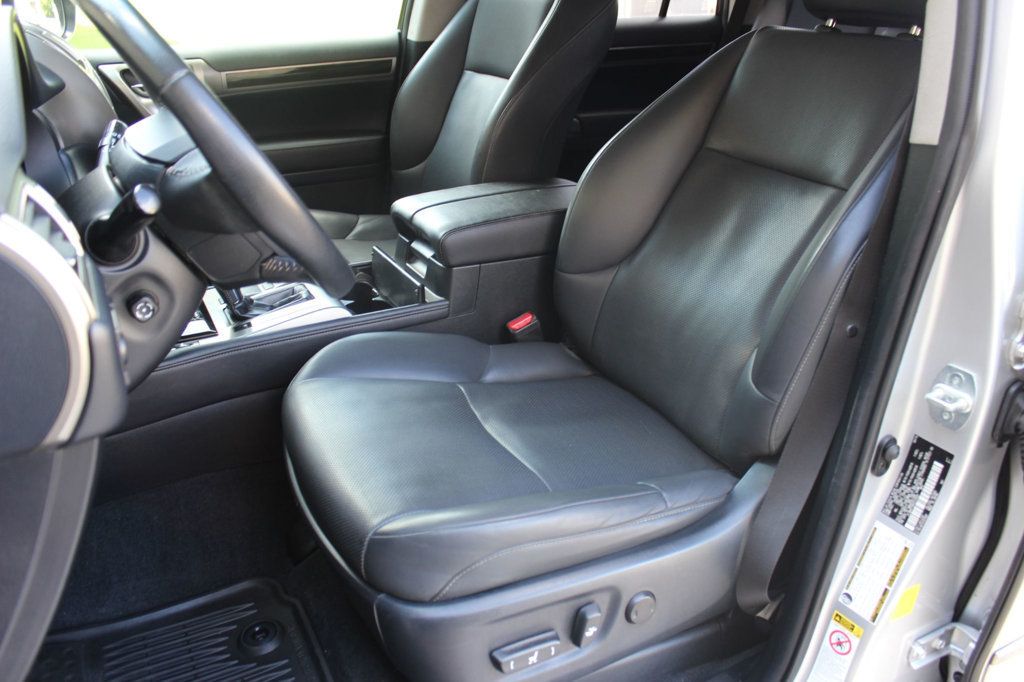 2017 Lexus GX GX 460 4WD - 23045542 - 19