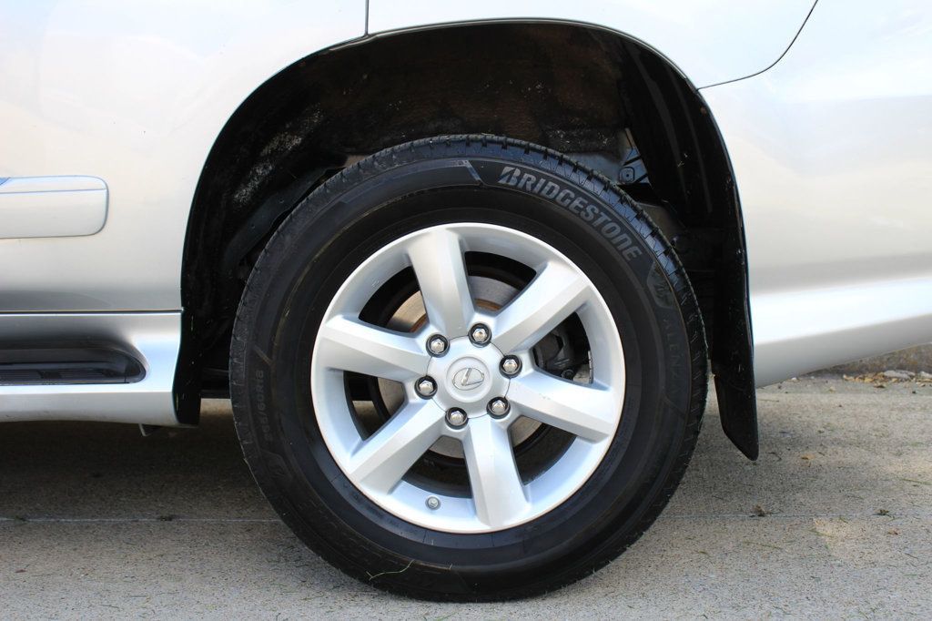 2017 Lexus GX GX 460 4WD - 23045542 - 38